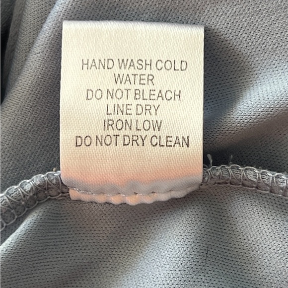 Fourteen & 9th Gray Blue Ruffled Wrap Flutter Sleeve Romper Womens Size Large - Picture 12 of 12